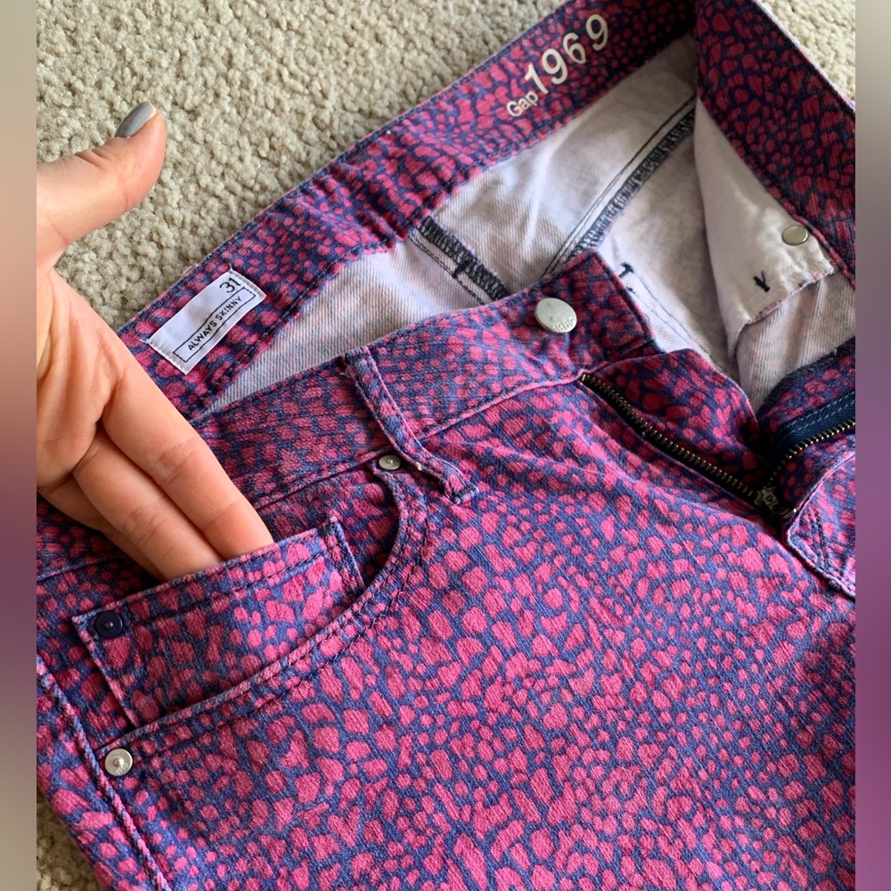 Purple-Blue Patterns Pants, Size 31 - Picture 7 of 16